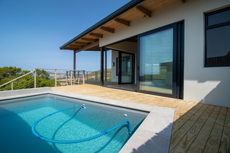 4 Bedroom Property for Sale in Whale Rock Western Cape